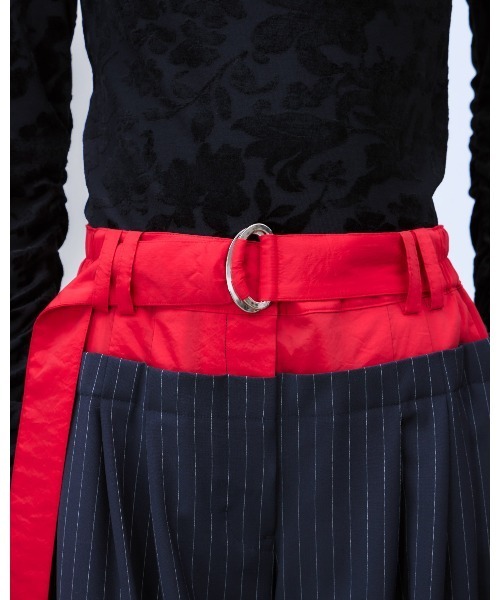 THINGS THAT MATTER(シングス ザット マター)の「LAYERED WAIST TUCK WIDE PANTS / レイヤードウエストタックワイドパンツ(その他パンツ・レディース・ネイビー/グレー・1/2)」の10枚目の写真