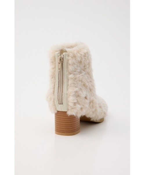 LAGUA GEM（ラグアジェム）の「FAUX FUR SHORT ブーツ（ブーツ・レディース・ブラック/アイボリー・SMALL/MEDIUM/LARGE）」の9枚目の写真