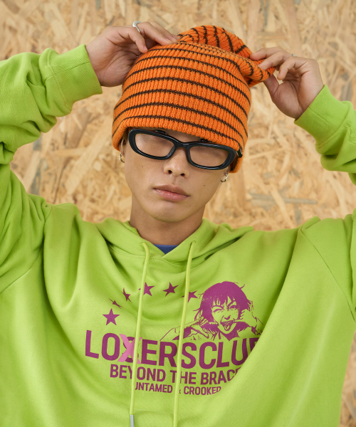 LOSERS CLUB(ルーザーズクラブ)の「LSC ブレース スマイル ロゴ フーディー ライム(パーカー・レディース・その他・SMALL)」の4枚目の写真