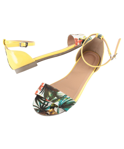 titivate(ティティベイト)の「異素材MIXバイカラーフラットサンダル(サンダル・レディース・ホワイト×ネイビー/シルバー系その他/ホワイト×イエロー/ブラック×ブラック/グリーン系カモフラージュ/ピンクベージュ/イエロー系その他・LL/L/S/M)」の1枚目の写真