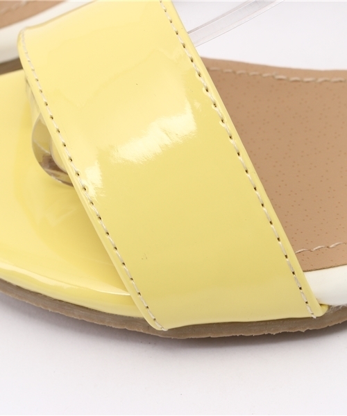 titivate(ティティベイト)の「異素材MIXバイカラーフラットサンダル(サンダル・レディース・ホワイト×ネイビー/シルバー系その他/ホワイト×イエロー/ブラック×ブラック/グリーン系カモフラージュ/ピンクベージュ/イエロー系その他・LL/L/S/M)」の16枚目の写真