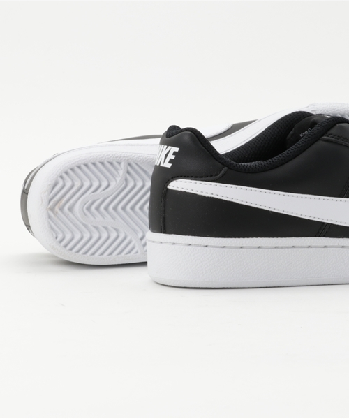 koe(コエ)の「レディスナイキウィメンズコートロイヤルSL(スニーカー・レディース・ブラック/ホワイト・23cm/24cm/25cm)」の9枚目の写真