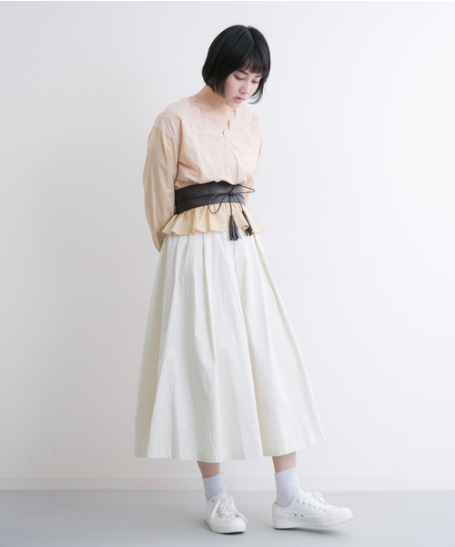 MERLOT(メルロー)の「コットンVネックレースブラウス587-5527(シャツ/ブラウス・レディース・ベージュ/オレンジ/ホワイト・FREE)」の13枚目の写真