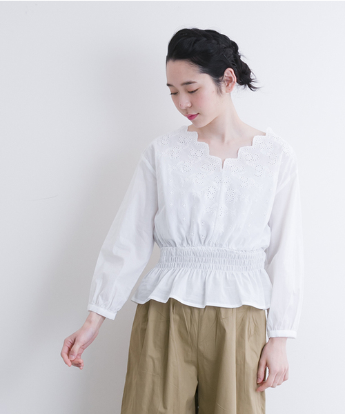 MERLOT(メルロー)の「コットンVネックレースブラウス587-5527(シャツ/ブラウス・レディース・ベージュ/オレンジ/ホワイト・FREE)」の17枚目の写真