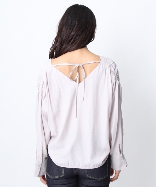 Andemiu（アンデミュウ）の「スソタックバックリボンロングスリーブブラウス748747（シャツ/ブラウス・レディース・ライトグレー/キャメル/ピンク/ホワイト・FREE）」の8枚目の写真