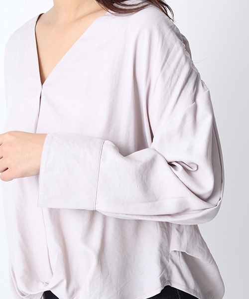 Andemiu（アンデミュウ）の「スソタックバックリボンロングスリーブブラウス748747（シャツ/ブラウス・レディース・ライトグレー/キャメル/ピンク/ホワイト・FREE）」の13枚目の写真