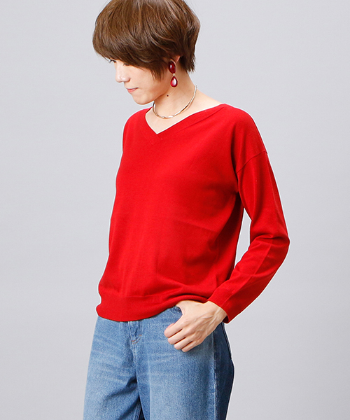 RIVE DROITE（リヴドロワ）の「重ねVネックプルオーバー（ニット/セーター・レディース・ベージュ/レッド/グリーン/マスタード・FREE）」の4枚目の写真