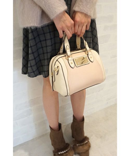 JILL by JILL STUART（ジルバイジルスチュアート）の「PLATE BOSTON BAG（ボストンバッグ・レディース・ブラック/ピンク/ピンク系その他・ﾌﾘ-）」の16枚目の写真