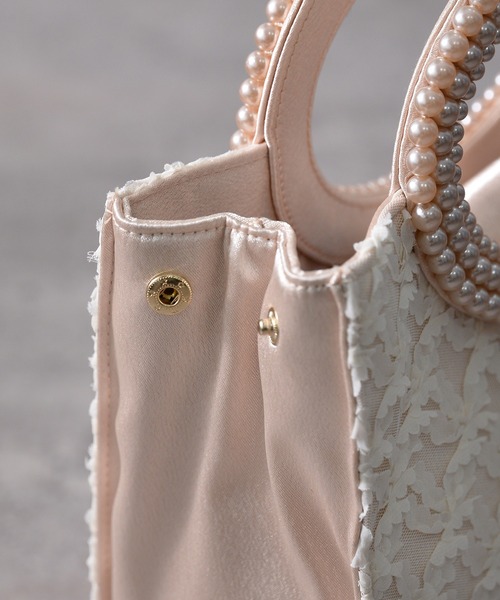 Kana（カナ）の「2WAY パールハンドルのフェミニンレース 結婚式 お呼ばれ パーティーバッグ（ハンドバッグ・レディース・ブラック/ベージュ・フリー）」の14枚目の写真