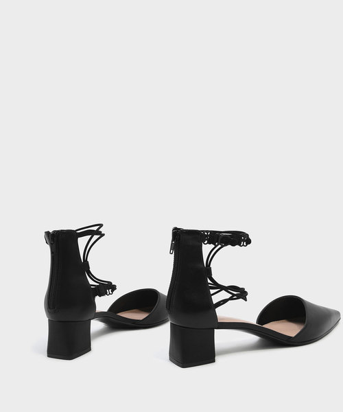 CHARLES & KEITH(チャールズ & キース)の「ストラッピーポインテッドヒール / STRAPPY POINTED HEELS(サンダル・レディース・ブラック/レッド・23cm/24.5cm/23.5cm/25cm)」の4枚目の写真