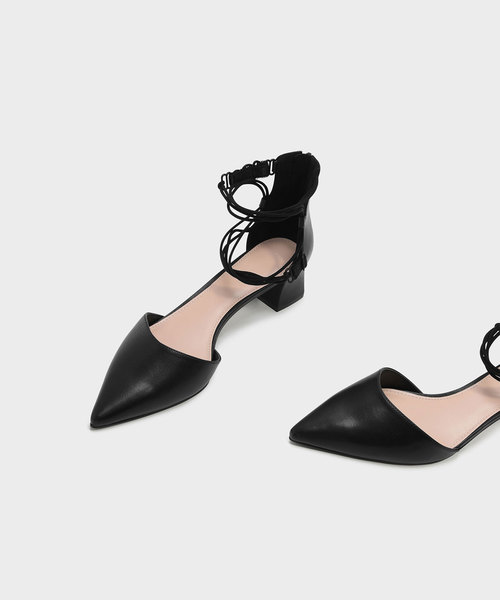 CHARLES & KEITH(チャールズ & キース)の「ストラッピーポインテッドヒール / STRAPPY POINTED HEELS(サンダル・レディース・ブラック/レッド・23cm/24.5cm/23.5cm/25cm)」の5枚目の写真