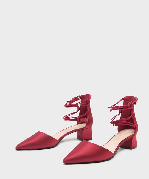 CHARLES & KEITH(チャールズ & キース)の「ストラッピーポインテッドヒール / STRAPPY POINTED HEELS(サンダル・レディース・ブラック/レッド・23cm/24.5cm/23.5cm/25cm)」の6枚目の写真