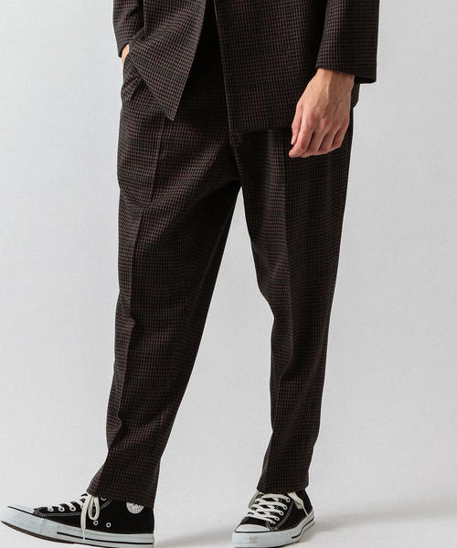 BEAUTY&YOUTH UNITED ARROWS（ビューティーアンドユースユナイテッドアローズ）の「【WEB限定】 by チェック 2P ワイド テーパードパンツ（スラックス・メンズ・ダークブラウン/ベージュ・SMALL/LARGE/MEDIUM）」の3枚目の写真