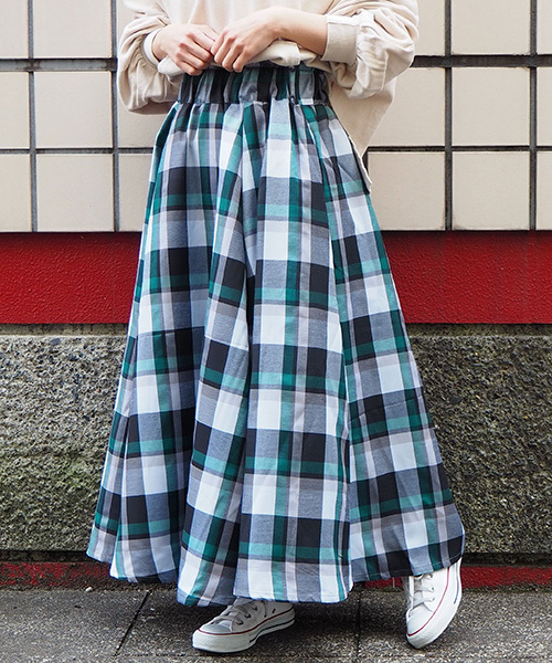 tiptop(ティップトップ)の「大柄チェックロングフレアスカート(スカート・レディース・レッド/ブルー/グリーン・FREE)」の2枚目の写真
