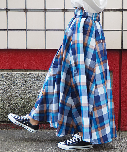 tiptop(ティップトップ)の「大柄チェックロングフレアスカート(スカート・レディース・レッド/ブルー/グリーン・FREE)」の5枚目の写真