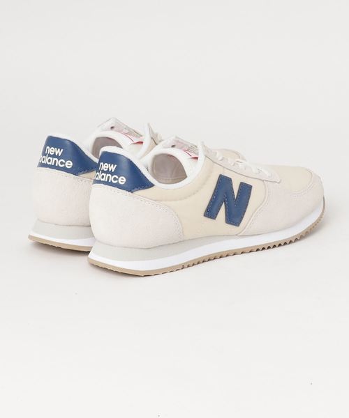 NEW BALANCE(ニューバランス)の「NEW BALANCE/ニューバランス WL220 WS RUN STYLE/WL220 ウィメンズ ランスタイル(スニーカー・レディース・オフホワイト・23cm/23.5cm/24cm/24.5cm/25cm)」の2枚目の写真