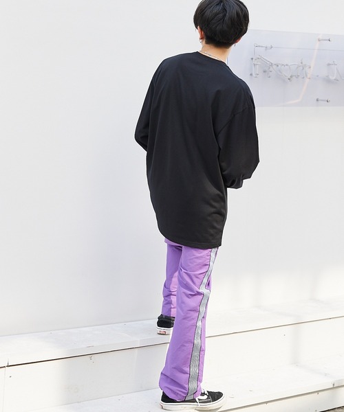 FILA（フィラ）の「MONO-MART×FILA/フィラ 別注 ロゴプリント 袖ロゴ刺繍 オーバーサイズ L/Sカットソー（Tシャツ/カットソー・メンズ・ホワイト/ブラック/ブラウン/ライトベージュ/パープル/ネイビー・S/M/L）」の11枚目の写真