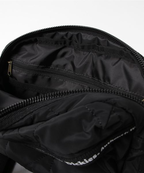 Dickies（ディッキーズ）の「Dickies　WAVE QUILTING SHOULDER BAG（ショルダーバッグ・レディース・カーキ/レンガ/ベージュ/ブラック・FREE）」の7枚目の写真