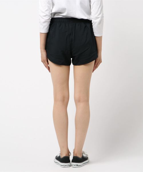 UNDER ARMOUR（アンダーアーマー）の「UAフライバイ ショーツ(ランニング/ショートパンツ/WOMEN)（その他パンツ・レディース・ブラック/オレンジ/ブラック系その他・SM/XL/LG/MD）」の11枚目の写真