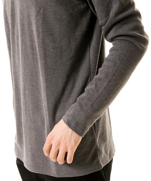 TopIsm(トップイズム)の「スムース起毛モックネック カットソー(Tシャツ/カットソー・メンズ・ホワイト/ブラック/チャコール/グレー・LL/M/L)」の12枚目の写真