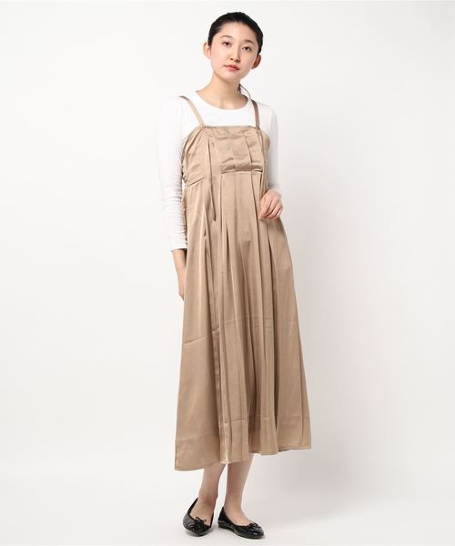 STYLEBLOCK（スタイルブロック）の「サテンタックキャミソールワンピース（ワンピース・レディース・ライトベージュ/ベージュ/ブラック/ミント・M）」の7枚目の写真
