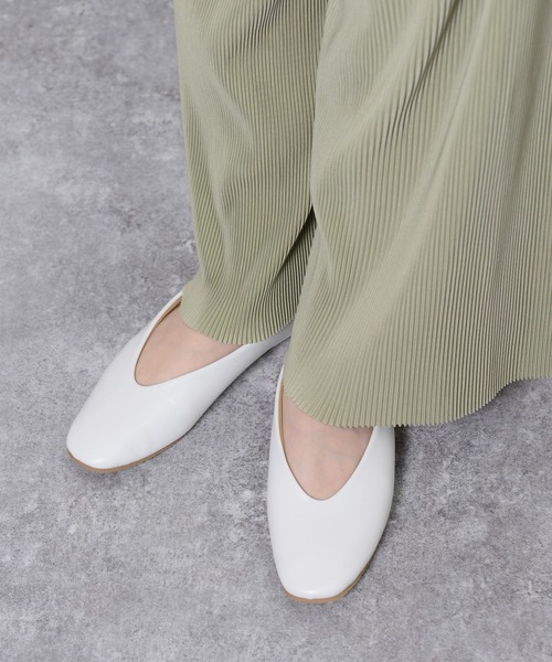 shopnikoniko(ショップニコニコ)の「スクエアトゥフラットシューズ(パンプス・レディース・ブラック/グリーン/レッド/シルバー/ホワイト/ゴールド・S/M/L/LL)」の16枚目の写真