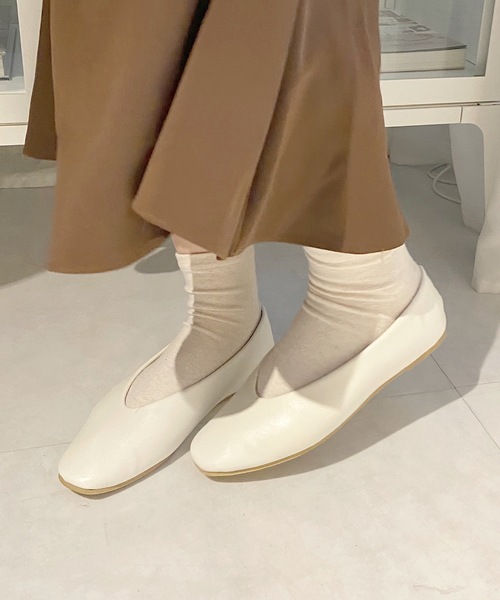 shopnikoniko(ショップニコニコ)の「スクエアトゥフラットシューズ(パンプス・レディース・ブラック/グリーン/レッド/シルバー/ホワイト/ゴールド・S/M/L/LL)」の21枚目の写真