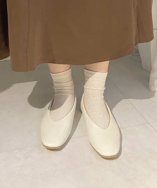 shopnikoniko(ショップニコニコ)の「スクエアトゥフラットシューズ(パンプス・レディース・ブラック/グリーン/レッド/シルバー/ホワイト/ゴールド・S/M/L/LL)」の20枚目の写真