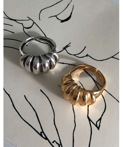 mou（モウ）の「S925厚みストライプリング（リング・レディース・シルバー/ゴールド・FREE）」の4枚目の写真