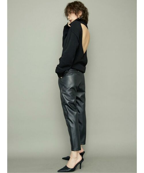GYDA（ジェイダ）の「フェイクレザーテーパードパンツ（その他パンツ・レディース・ブラック・FREE）」の3枚目の写真