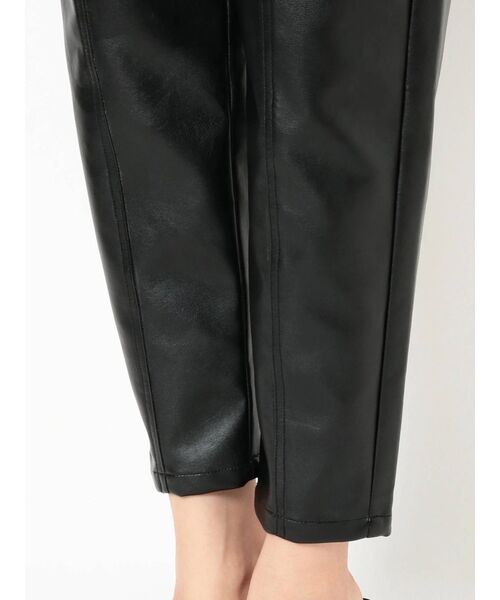 GYDA（ジェイダ）の「フェイクレザーテーパードパンツ（その他パンツ・レディース・ブラック・FREE）」の13枚目の写真