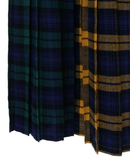 Candy Stripper（キャンディストリッパー）の「GOOD DAYS CHECK PLEATS