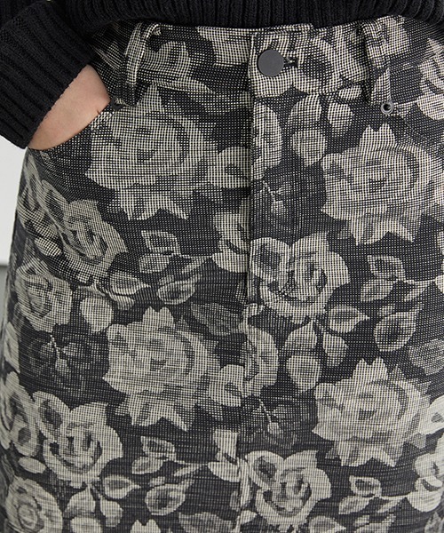 Fano Studios(ファノ ストゥディオズ)の「【Fano Studios】Floral short skirt FD20B003(スカート・レディース・ブラック・S/M/L)」の6枚目の写真