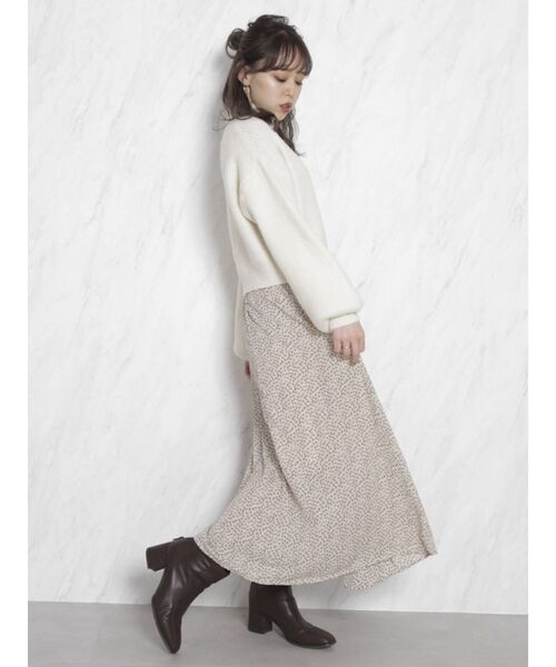 dazzlin（ダズリン）の「ボトルネックショートニットトップス（ニット/セーター・レディース・ブラック/グレー/オフホワイト/オレンジ・FREE）」の9枚目の写真