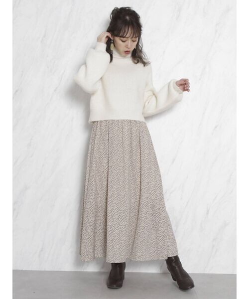 dazzlin（ダズリン）の「ボトルネックショートニットトップス（ニット/セーター・レディース・ブラック/グレー/オフホワイト/オレンジ・FREE）」の10枚目の写真