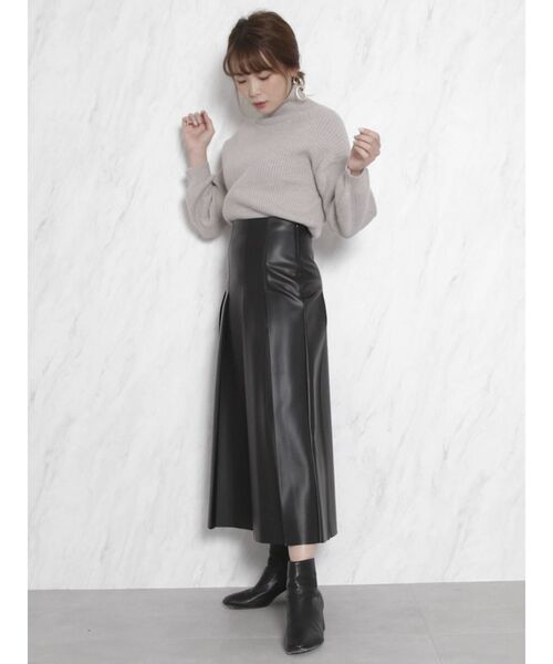 dazzlin（ダズリン）の「ボトルネックショートニットトップス（ニット/セーター・レディース・ブラック/グレー/オフホワイト/オレンジ・FREE）」の12枚目の写真