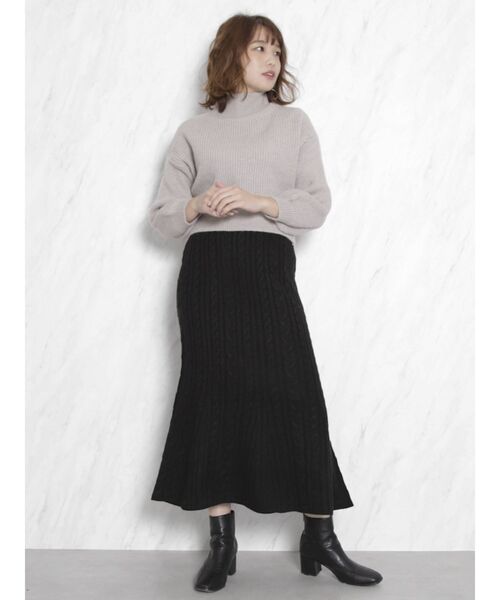 dazzlin（ダズリン）の「ボトルネックショートニットトップス（ニット/セーター・レディース・ブラック/グレー/オフホワイト/オレンジ・FREE）」の13枚目の写真