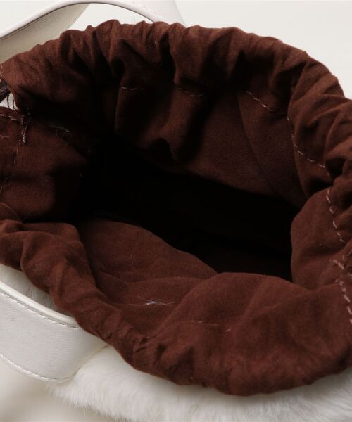 sakishimatokyo(サキシマトーキョー)の「【ZOZO限定】サキシマamp「キンチャクツキファーバック/バケツバック」(ショルダーバッグ・レディース・ホワイト/ブラック・FREE)」の5枚目の写真