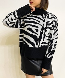 VRIA CHARME（バリアシャルム）の「【VRIA CHARME】ゼブラ柄タートルネックニット（ニット/セーター）」
