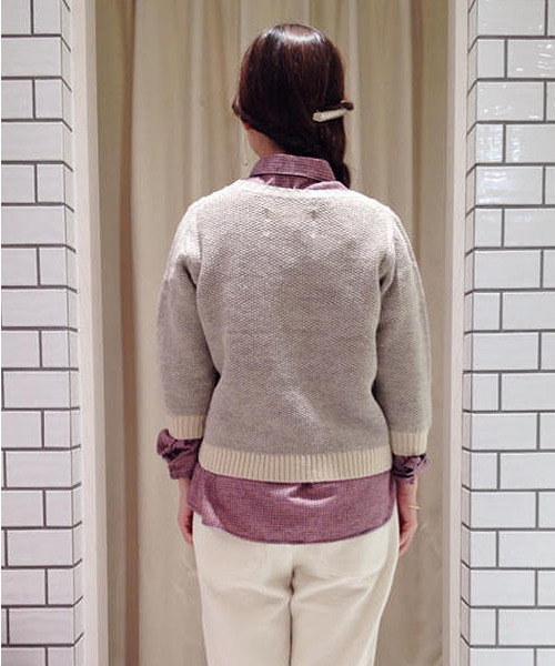 PUAL CE CIN(ピュアルセシン)の「ケーブル編み クルーネック プルオーバー(ニット/セーター・レディース・アイボリー/オートミール/ライトベージュ/モカ・FREE)」の8枚目の写真