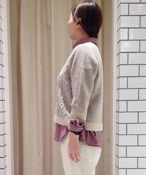 PUAL CE CIN(ピュアルセシン)の「ケーブル編み クルーネック プルオーバー(ニット/セーター・レディース・アイボリー/オートミール/ライトベージュ/モカ・FREE)」の9枚目の写真