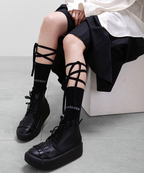 minsobi(ミンソビ)の「2color マルチストラップファッションソックス(ソックス/靴下・レディース・アイボリー/ブラック・FREE)」の7枚目の写真