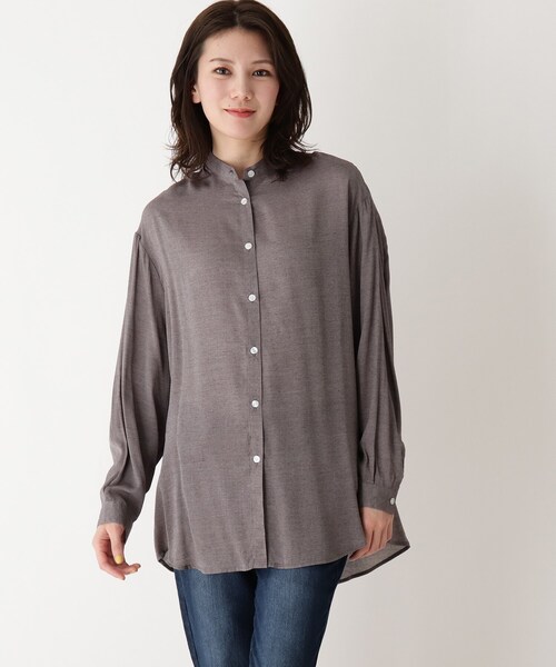 SHOO・LA・RUE（シューラルー）の「◆【S-3L】シアードルマンシャツ（シャツ/ブラウス・レディース・チャコールグレー/ライトブルー/ダークグリーン/ベージュ/イエロー系その他・01/04/05/03/02）」の2枚目の写真