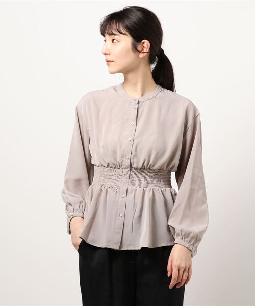 COLONY 2139（コロニートゥーワンスリーナイン）の「トロタッチシャーリング長袖ブラウス（シャツ/ブラウス・レディース・ミント/グレイッシュベージュ/ブラック/オフホワイト・MEDIUM/LARGE）」の8枚目の写真