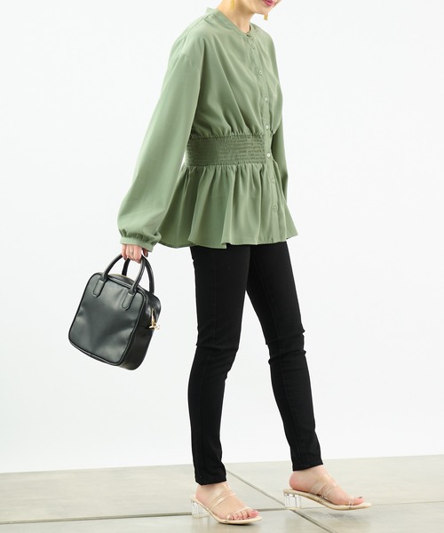 COLONY 2139（コロニートゥーワンスリーナイン）の「トロタッチシャーリング長袖ブラウス（シャツ/ブラウス・レディース・ミント/グレイッシュベージュ/ブラック/オフホワイト・MEDIUM/LARGE）」の22枚目の写真