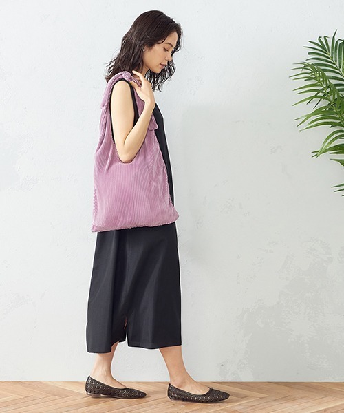 MONO　COMME CA（モノコムサ）の「プリーツバッグ（トートバッグ・レディース・ライラック/マスタード/ターコイズブルー/ライトグレー/ブラック・FREE）」の15枚目の写真