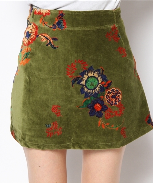 チャイハネ（チャイハネ）の「【チャイハネ】ベルベットフラワースカート（スカート・レディース・ベージュ/カーキ/レッド・FREE）」の7枚目の写真