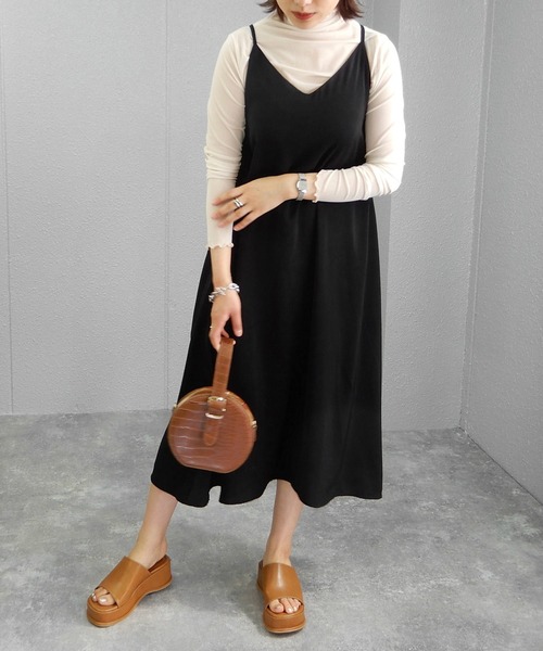 alala（アララ）の「厚底スライダーサンダル　◇（サンダル・レディース・ブラック/アイボリー/キャメル/ベージュ/グリーン・LL/S/M/L）」の9枚目の写真