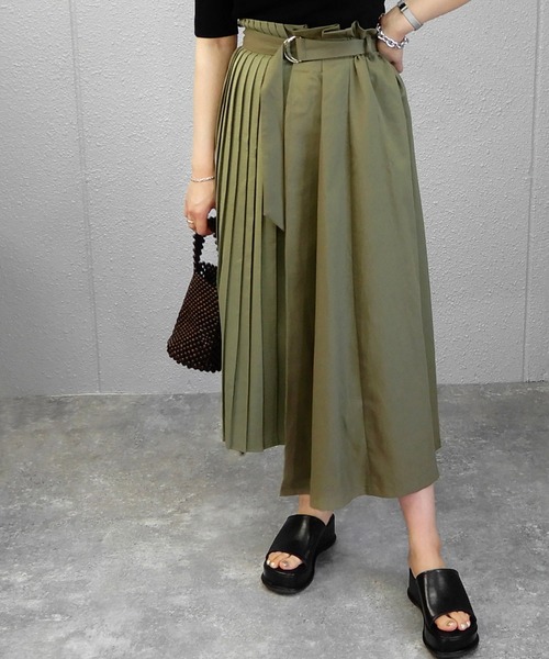 alala（アララ）の「厚底スライダーサンダル　◇（サンダル・レディース・ブラック/アイボリー/キャメル/ベージュ/グリーン・LL/S/M/L）」の18枚目の写真