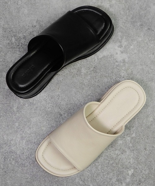 alala（アララ）の「厚底スライダーサンダル　◇（サンダル・レディース・ブラック/アイボリー/キャメル/ベージュ/グリーン・LL/S/M/L）」の19枚目の写真